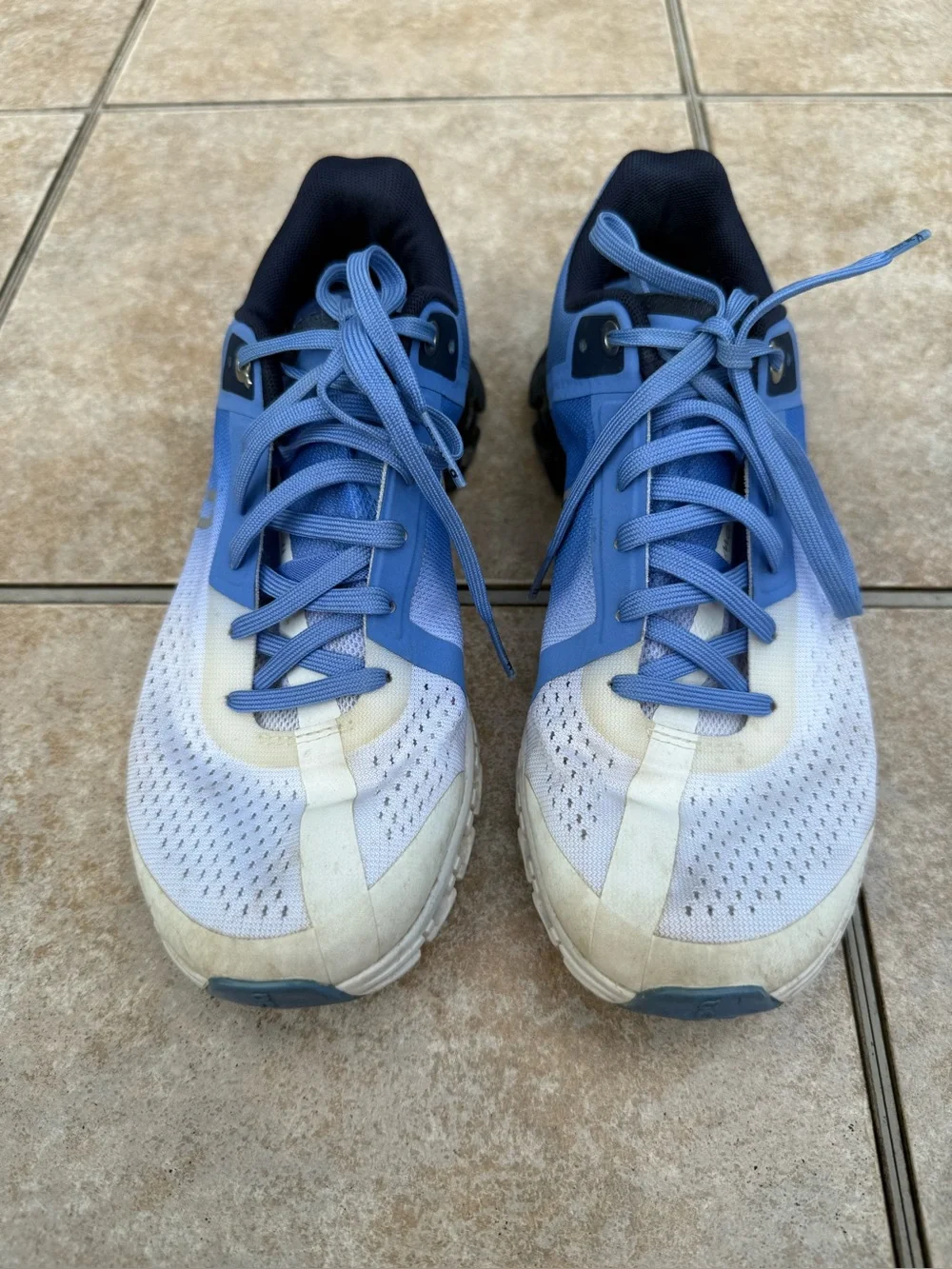 On Running Running Cloudflow 3.0 Women’s Blue Gradient Cloudswift Running Shoes.